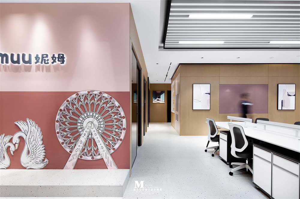 深圳市羅湖區(qū)元素組合辦公室設(shè)計裝修過道