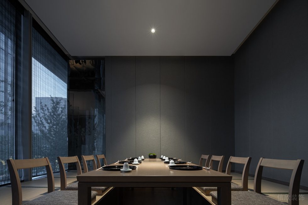 深圳龍華日式風(fēng)格餐廳黑色雅致包間設(shè)計裝修
