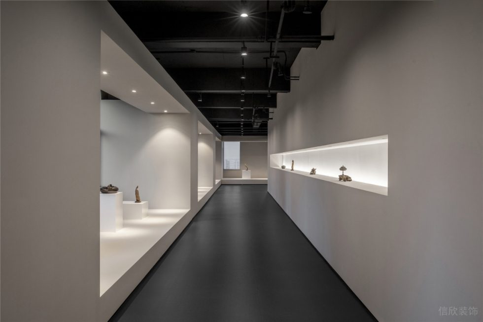 極簡中式混搭風陶瓷藝術(shù)品展廳裝修設(shè)計 光影效果呈現(xiàn)
