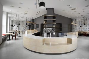 深圳南山區(qū)前海面包店曲線弧形收銀服務(wù)臺(tái)吧臺(tái)裝修設(shè)計(jì)